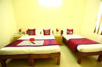 Capital O 10546 Parkway Inn Ченай Екстериор снимка